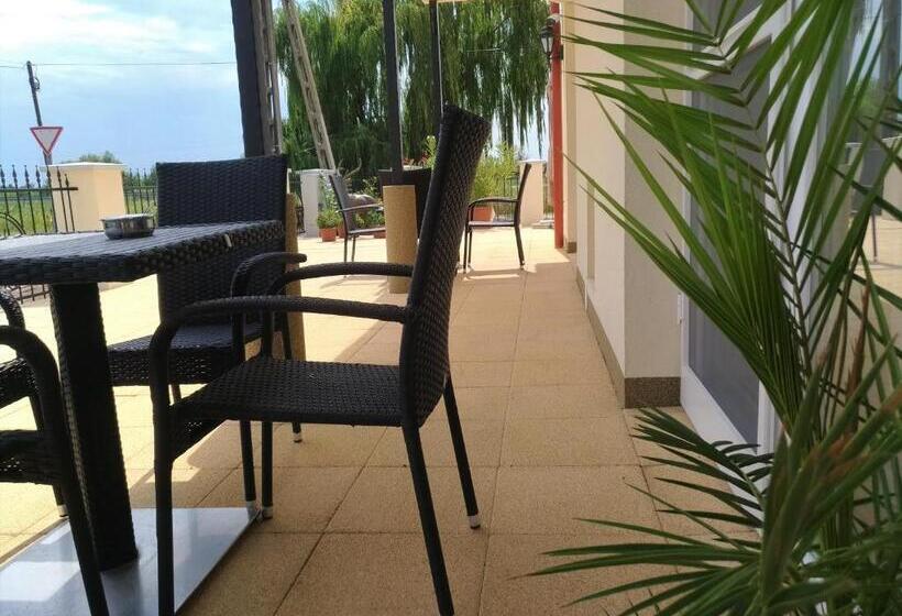 ペンション St. Hubert Vendégház