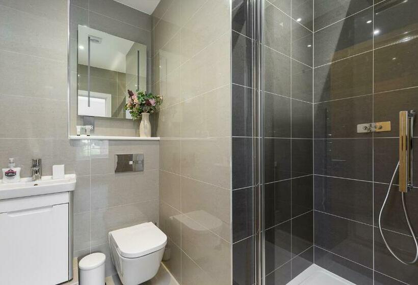 The Lion Gate Apartments