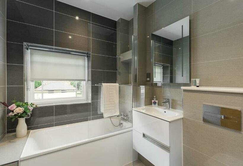 The Lion Gate Apartments