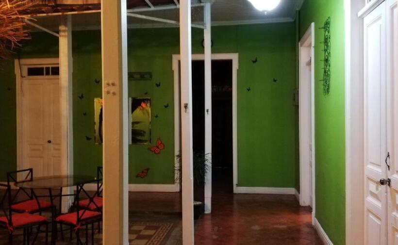 Общежитие Casa Mayela Guest House