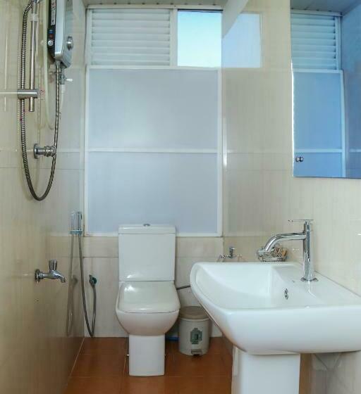 Albergue Kandy Tower Inn