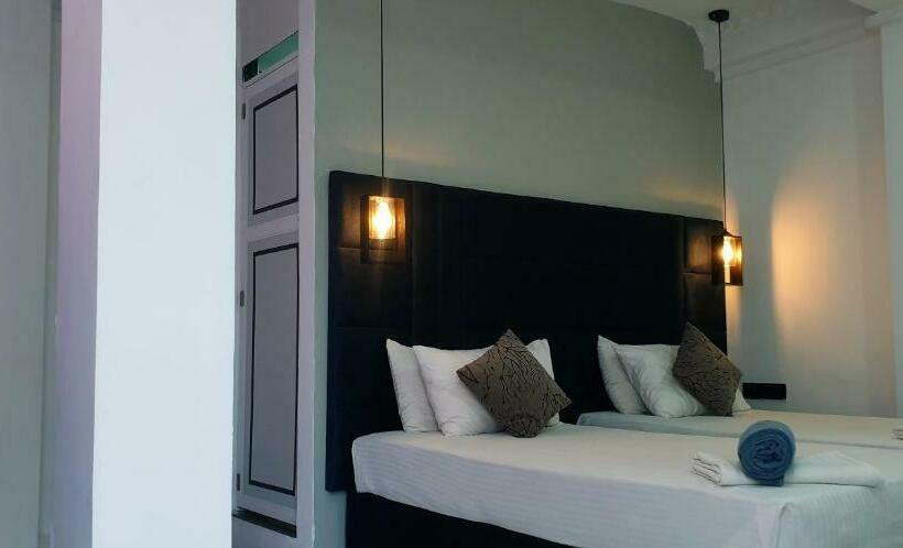 Albergue Kandy Tower Inn