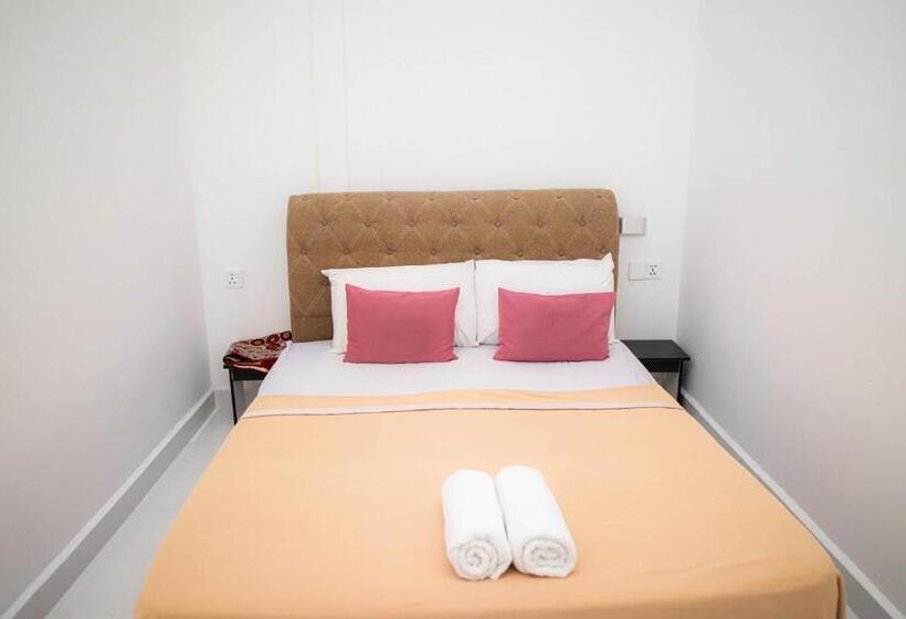 فندق صغير Sura Inn