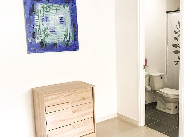 הוסטל Tropical Breeze Aeropuerto