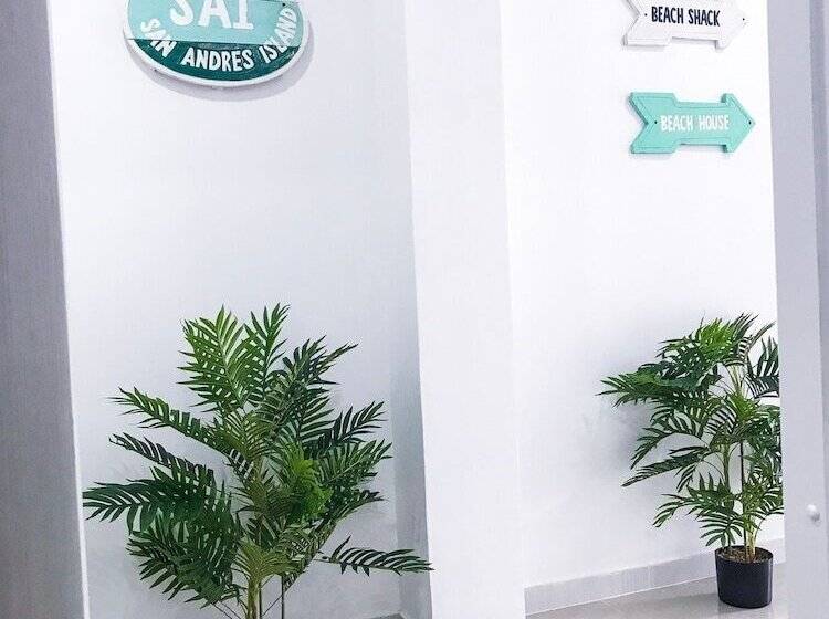 هاستل Tropical Breeze Aeropuerto