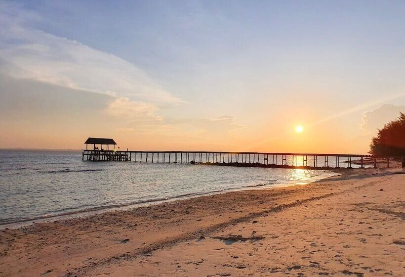 Bayu Lestari Island Resort