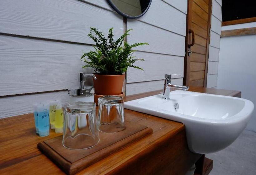 Bayu Lestari Island Resort