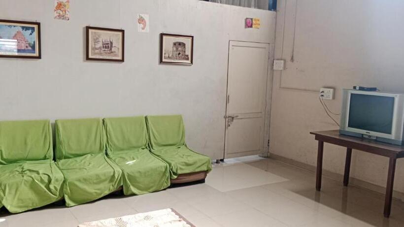 צימר Ahmednagar International Center