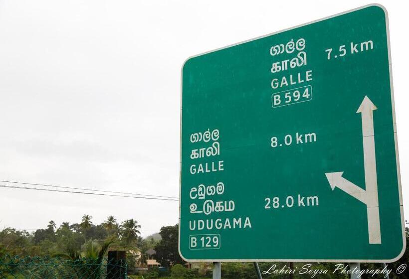 مبيت وإفطار Ma Villa Unawatuna