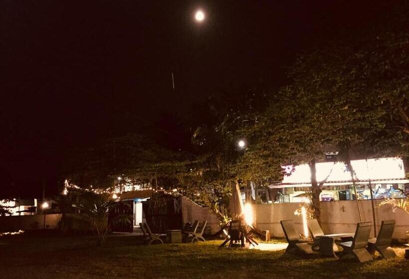 مبيت وإفطار Ma Villa Unawatuna