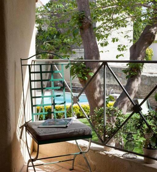 مبيت وإفطار Maison De La Bourgade