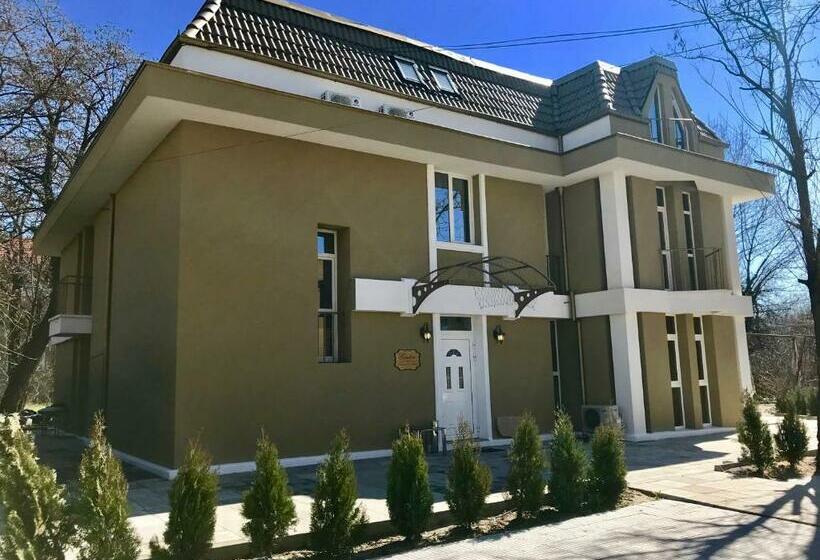 Family Hotel Gradina