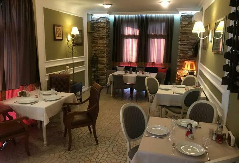 Family Hotel Gradina