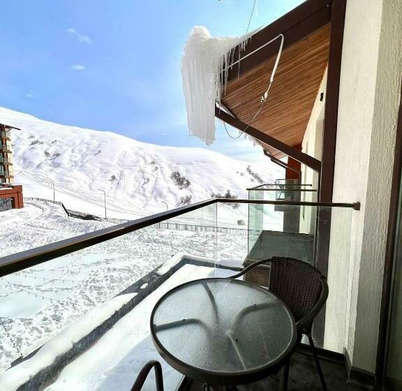 Gudauri New Loft 1 Tophit