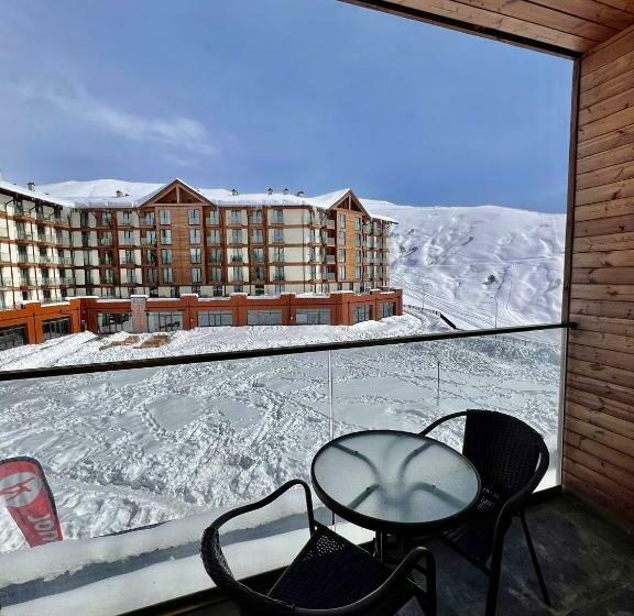 Gudauri New Loft 1 Tophit