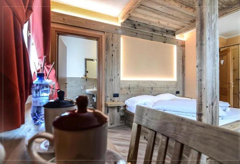 هتل Agriturismo La Poina