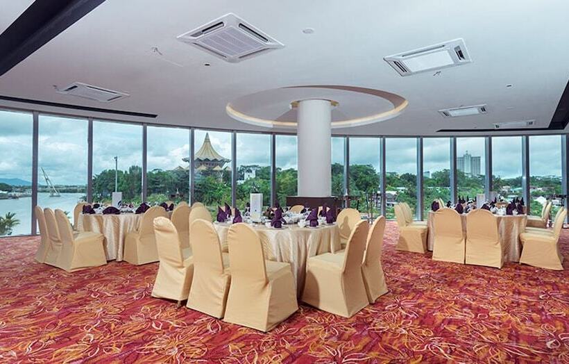 ホテル Astana Wing Riverside Majestic