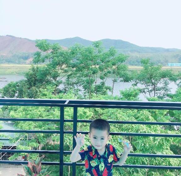 هتل Fami Homestay