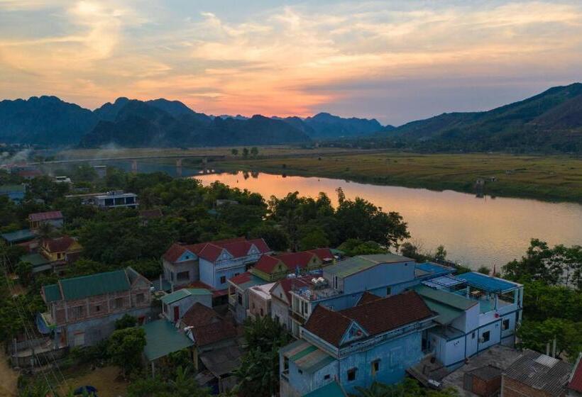 هتل Fami Homestay