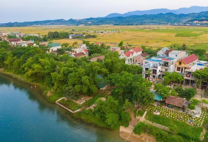 هتل Fami Homestay