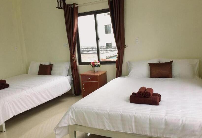 هتل Golden Forest Homestay