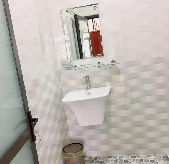 هتل Golden Forest Homestay