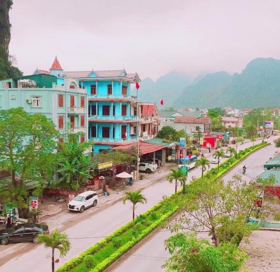 هتل Golden Forest Homestay