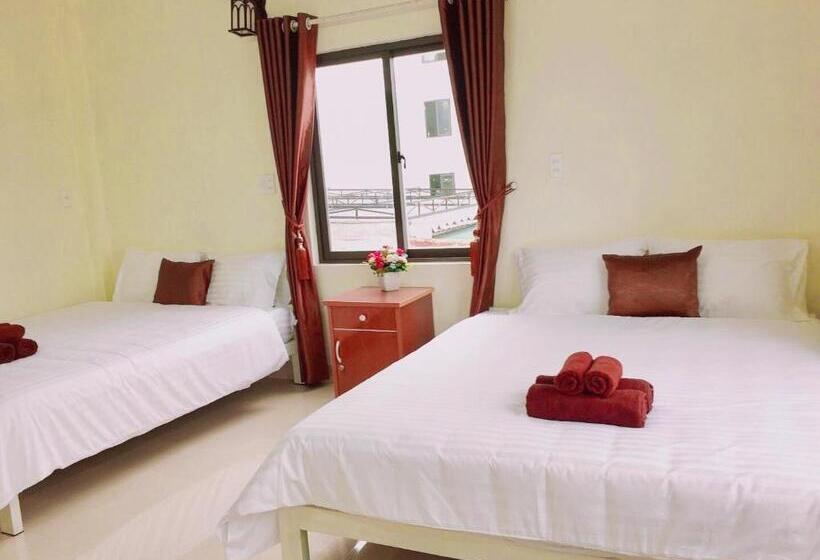 هتل Golden Forest Homestay