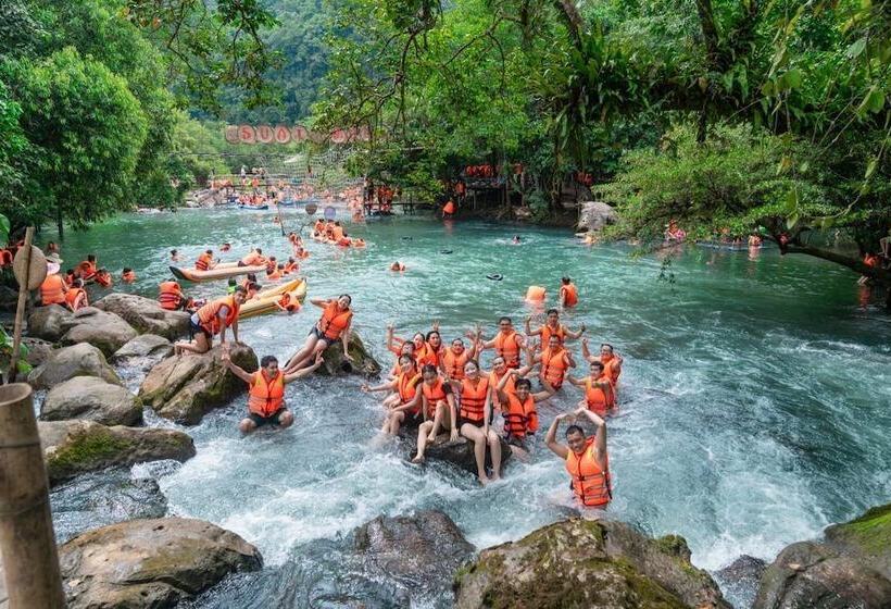 هتل Golden Forest Homestay