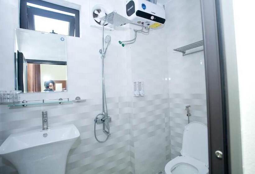 هتل Golden Forest Homestay