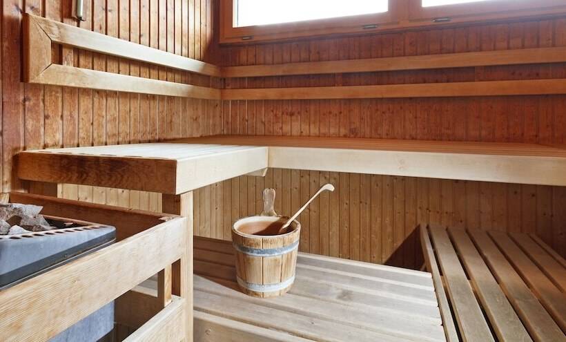 酒店 Hirschen Guesthouse Village