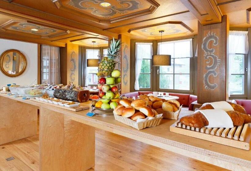 酒店 Hirschen Guesthouse Village