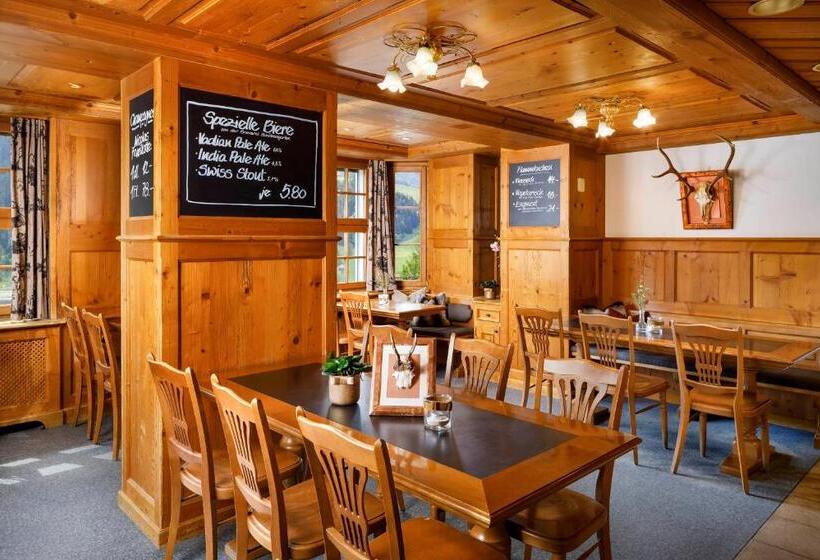 酒店 Hirschen Guesthouse Village