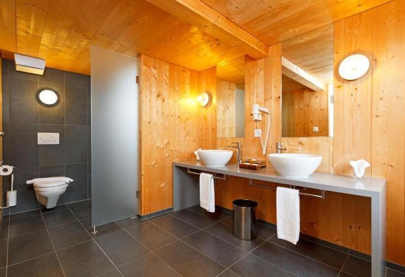 酒店 Hirschen Guesthouse Village