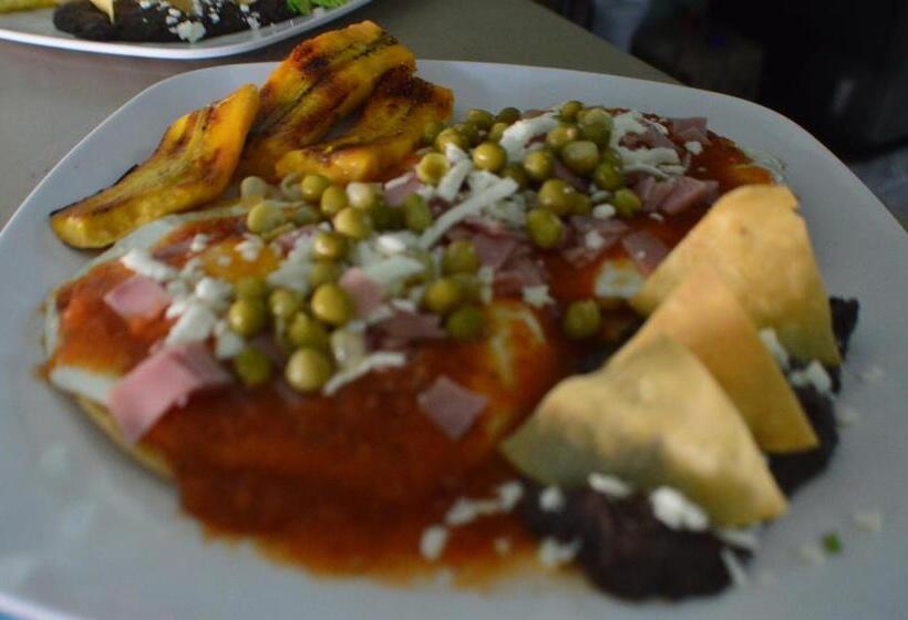 هتل Kukulcan By Emotion