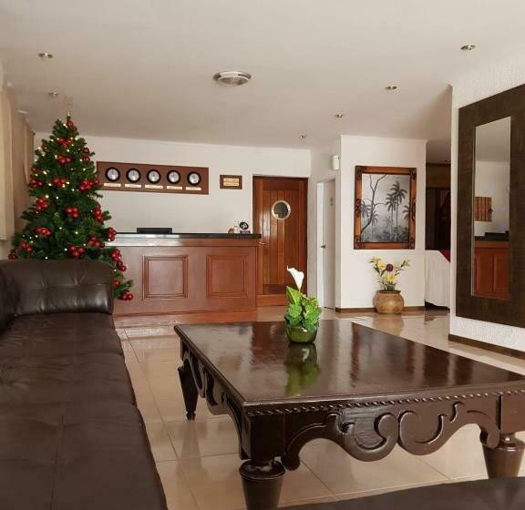 Отель La Vista 32