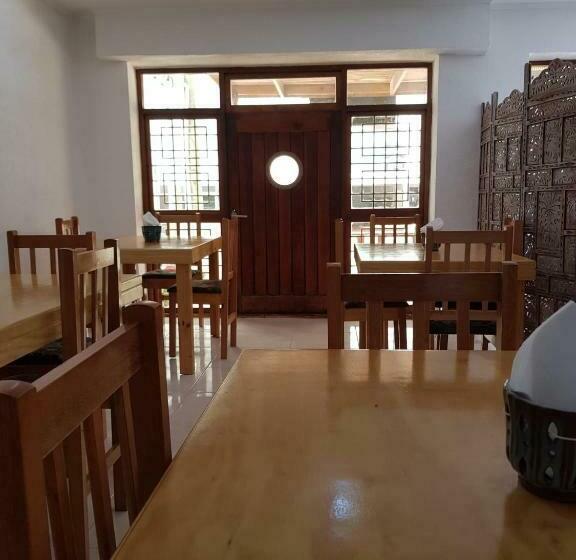 Отель La Vista 32