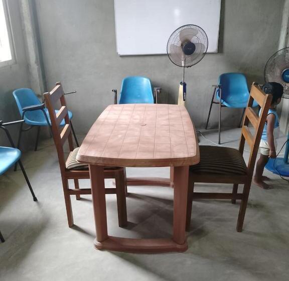 Отель Mum&dad House