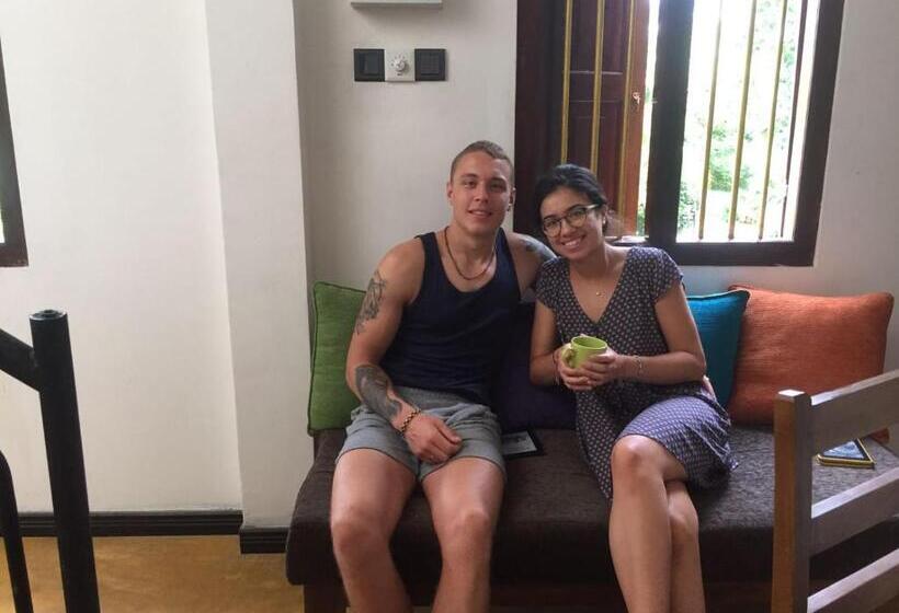 Отель Mum&dad House