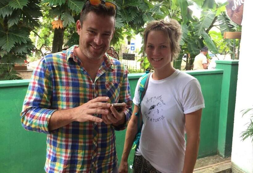 Отель Mum&dad House