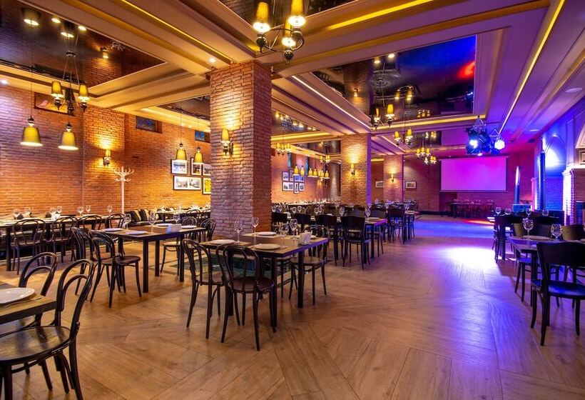 Orbi Palace Hotel Official