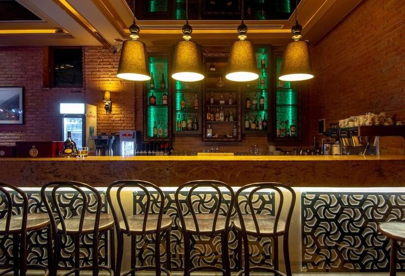 Orbi Palace Hotel Official