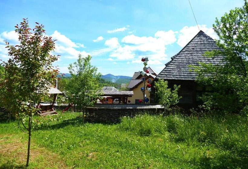 בית מלון כפרי Pensiunea Inima Maramureșului