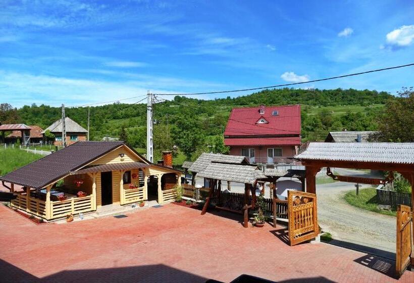 בית מלון כפרי Pensiunea Inima Maramureșului