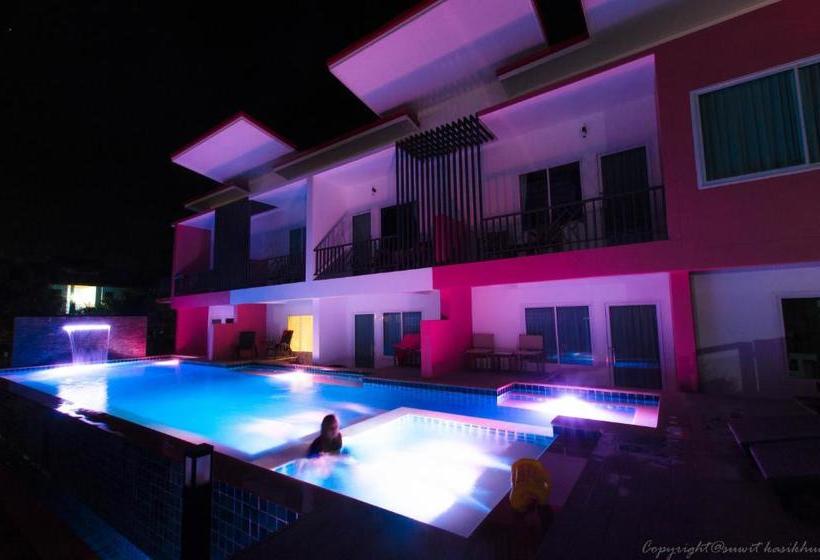 Отель Pinky Adult Only