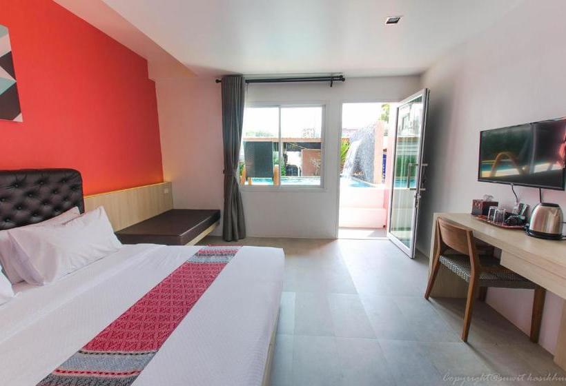 Отель Pinky Adult Only