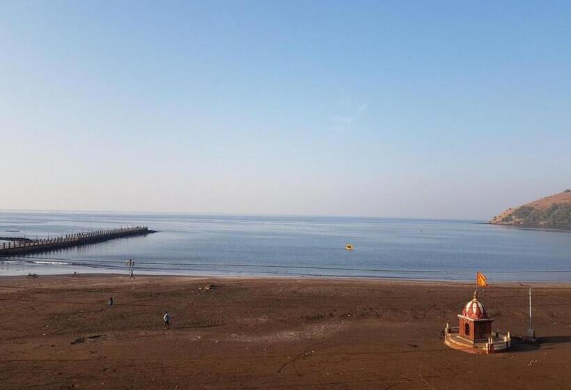 فندق Sea Fans Mandvi Beach
