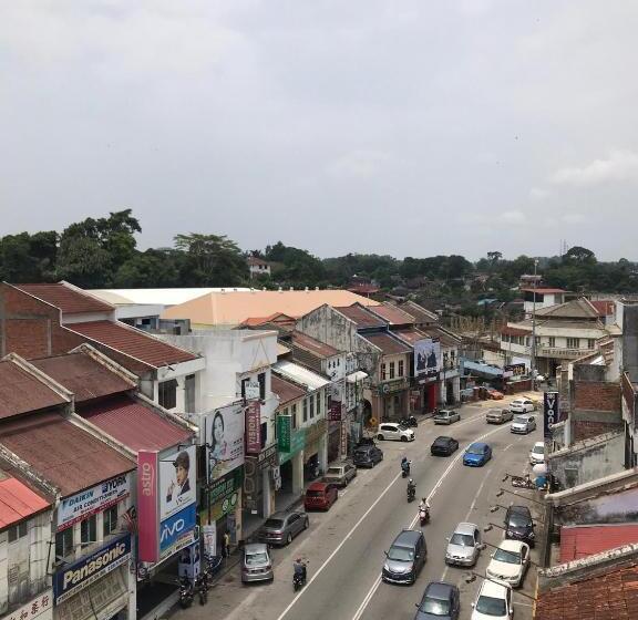 هتل Seri Kangsar Kk