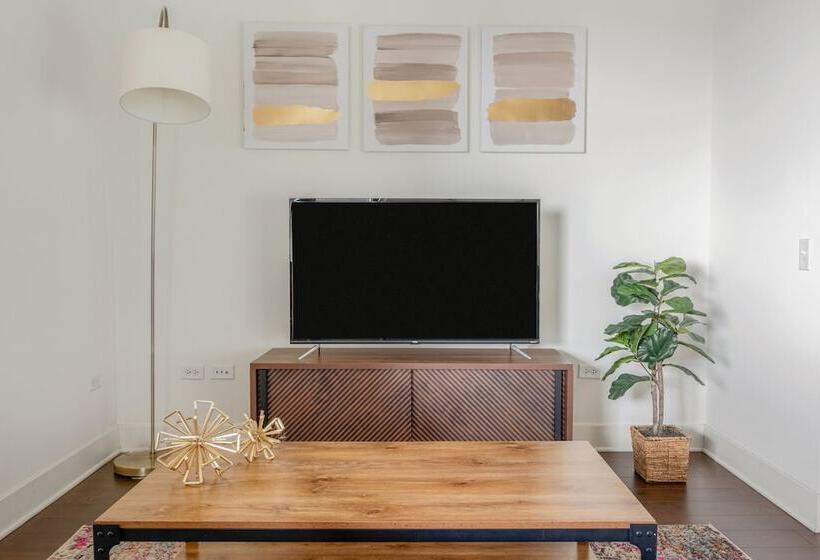 Kasa South Loop Chicago