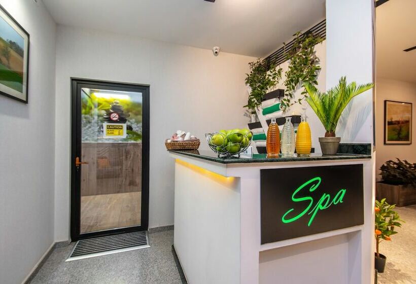 Orbi Palace Hotel Official